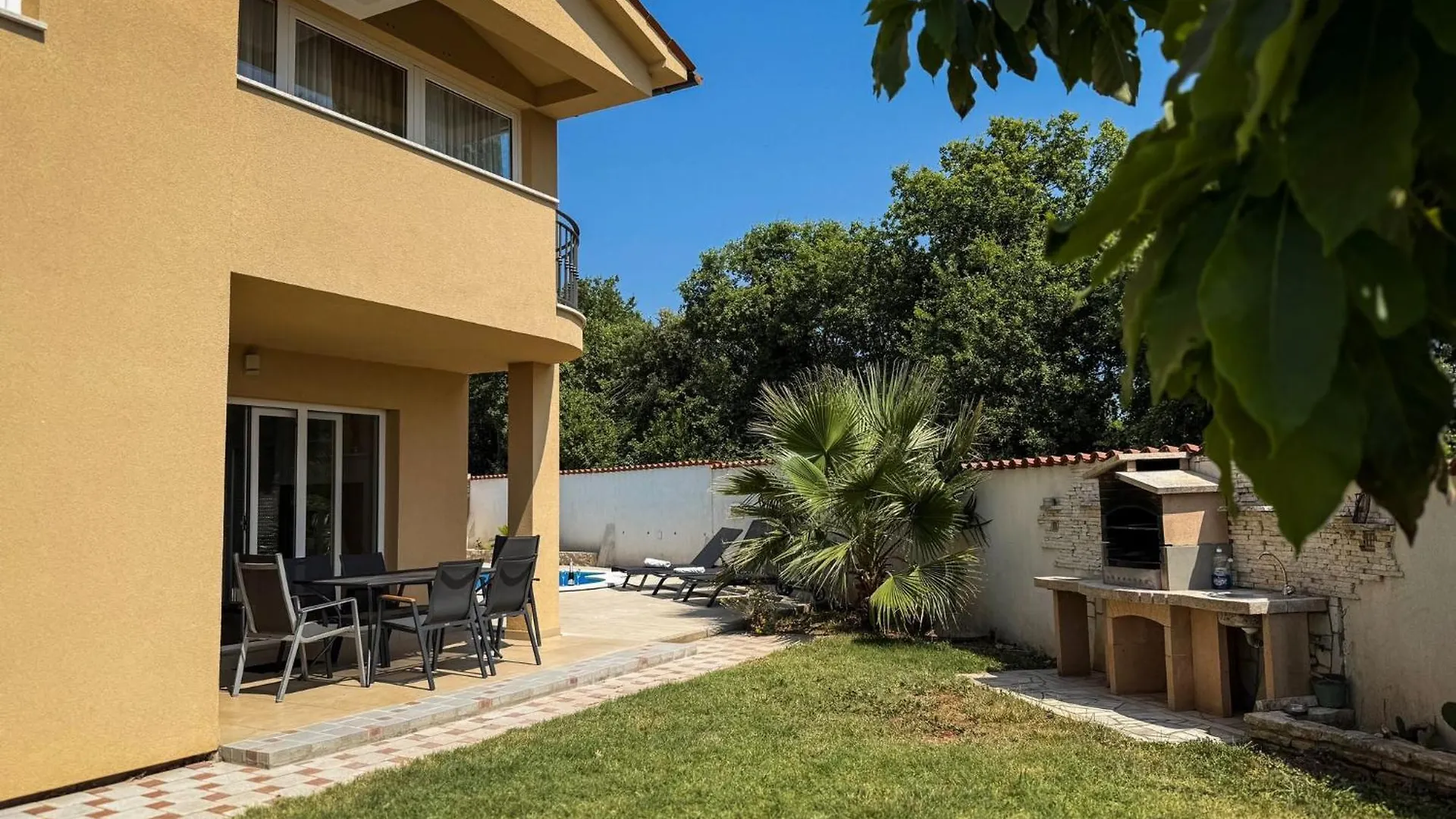 מדולין Villa Chichi