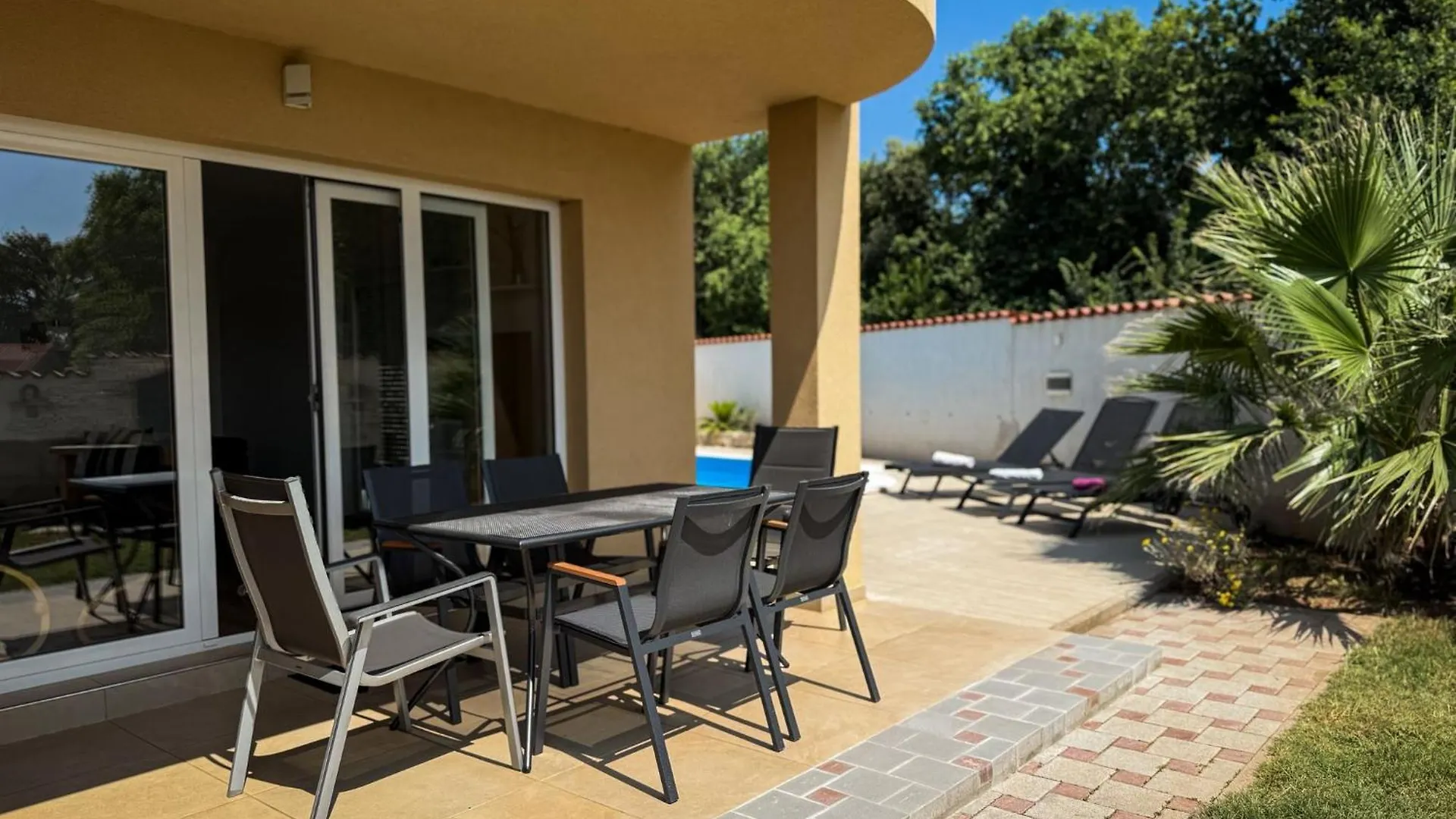מדולין Villa Chichi